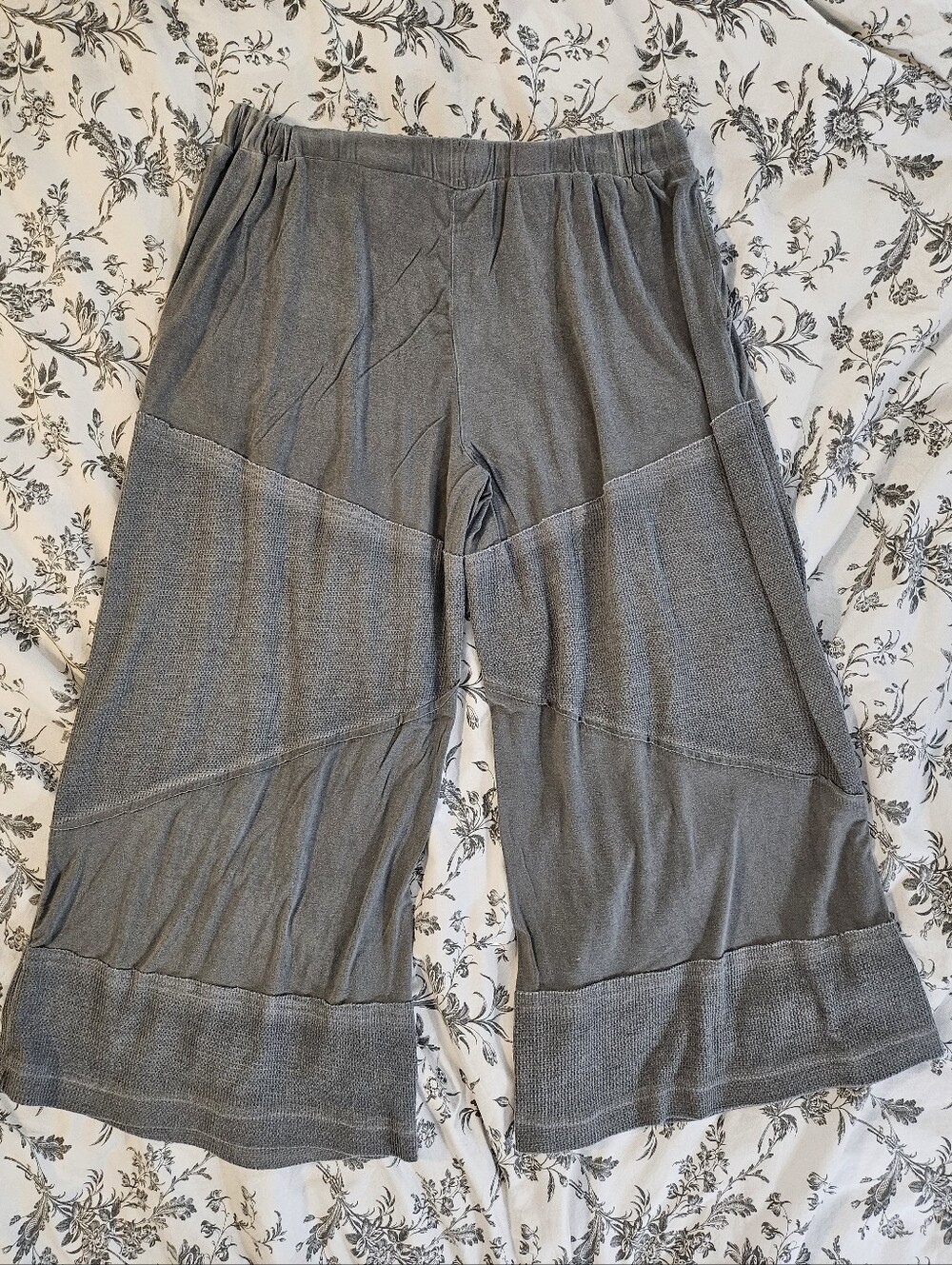 Casual Wide-Leg Drawstring Lounge Pants — Gray - Picture 2 of 3